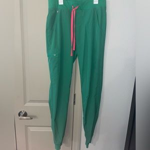 COPY - Green jogger Figs Small Tall